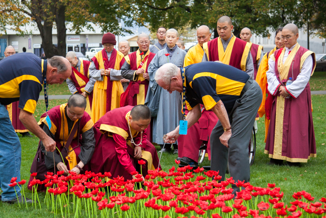 2015.04.21_ANZAC Day Centenary Planting Poppies_04.jpg